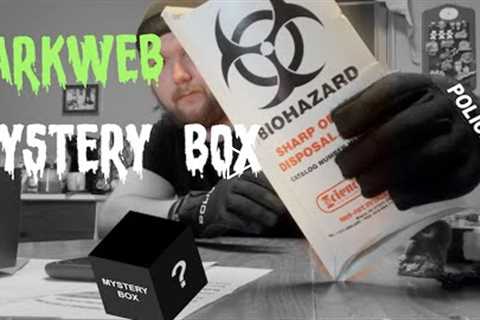 BUYING A MYSTERY BOX OFF THE DEEP DARK WEB #CREEPY #DARKWEB #CURSED #MYSTERYBOX