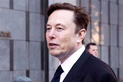 Elon Musk says Twitter will introduce per-article charging in May